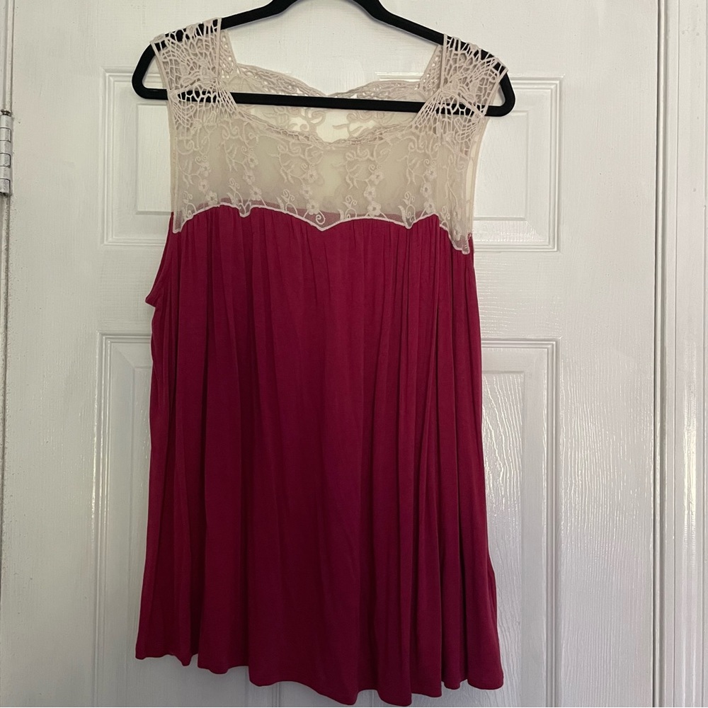 Flowy, flattering tank - Picture 2 of 5
